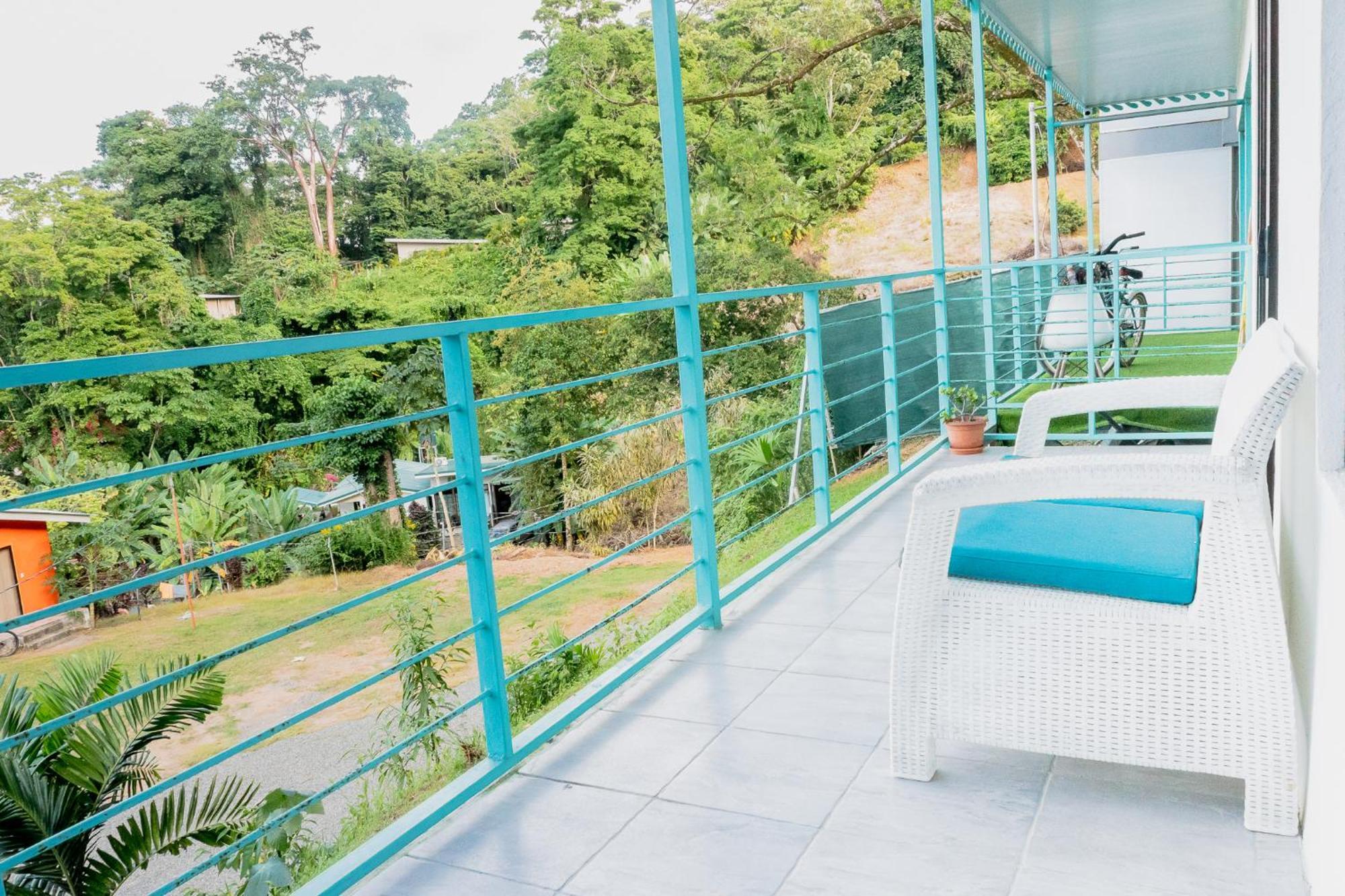 Ocean'S Breeze Apartment And Rooms Puerto Viejo de Talamanca Екстериор снимка